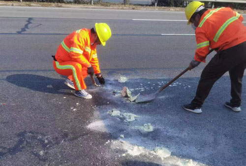 巴彦公路下沉注浆加固